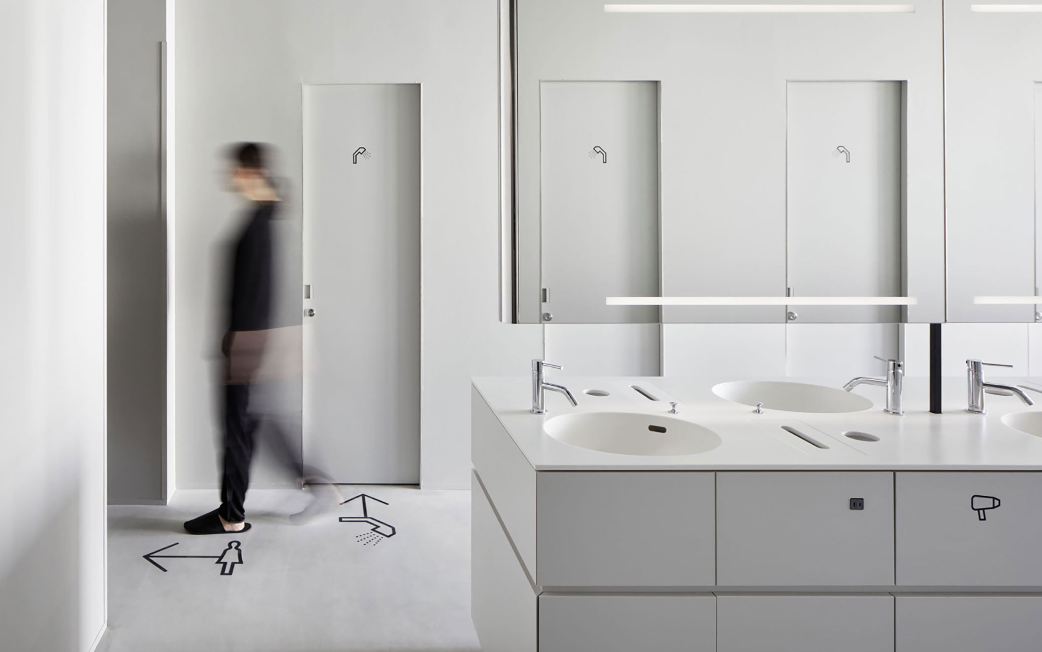 公式】ナインアワーズ 博多駅 ｜ 福岡 ｜ 最低価格保証